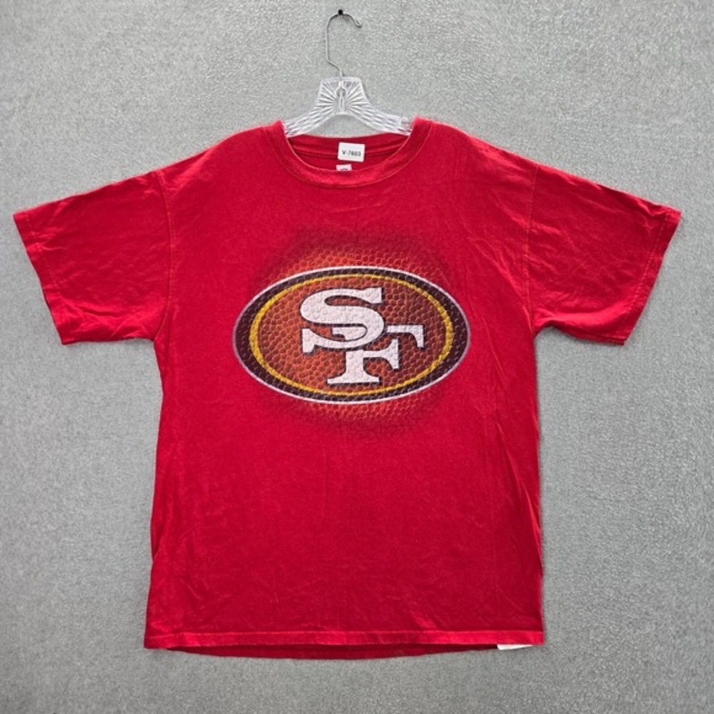 San Francisco 49ers Men Shirt Large Red Football Leather Logo Graphic Tee NFL